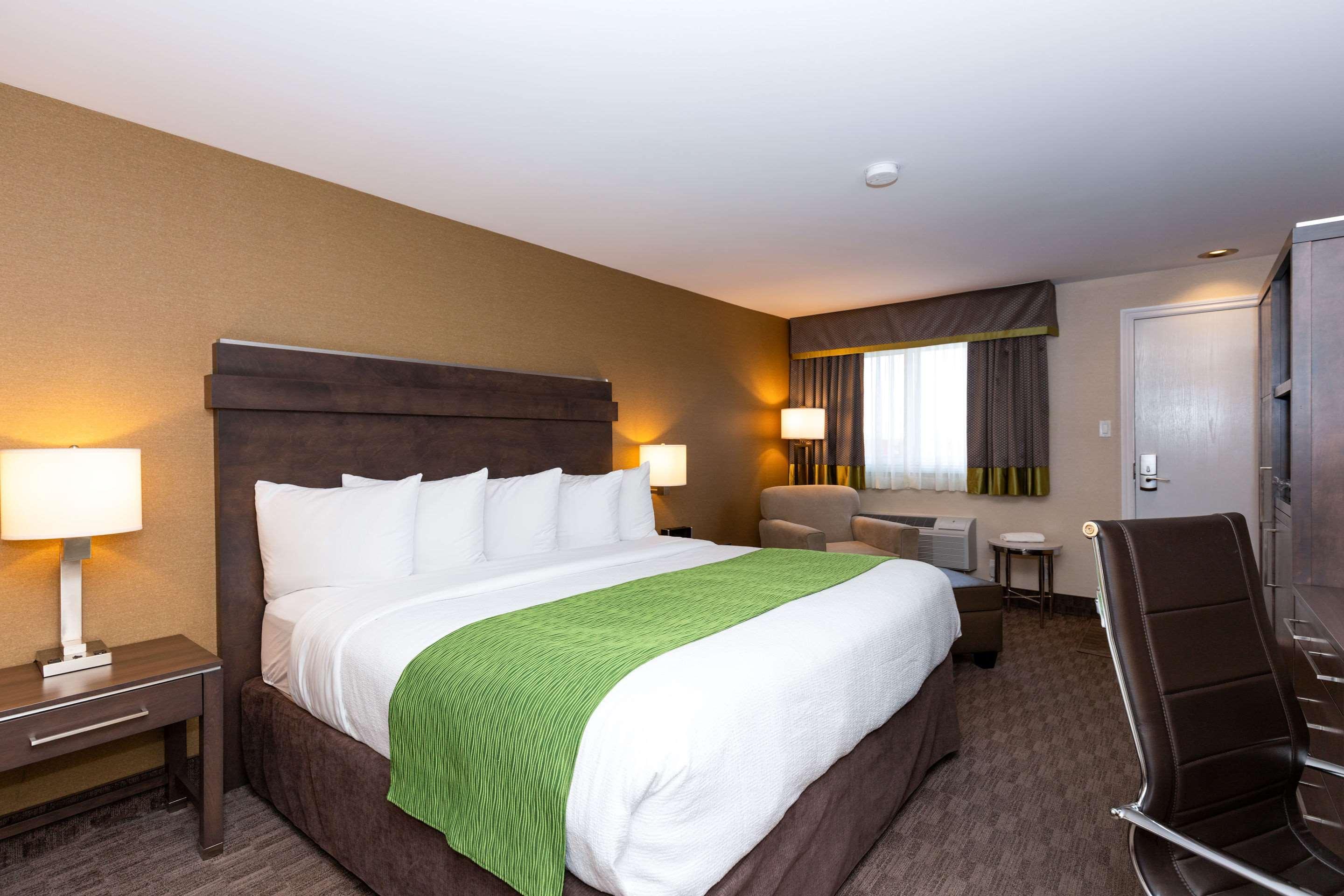 Quality Inn & Suites Матан Екстер'єр фото