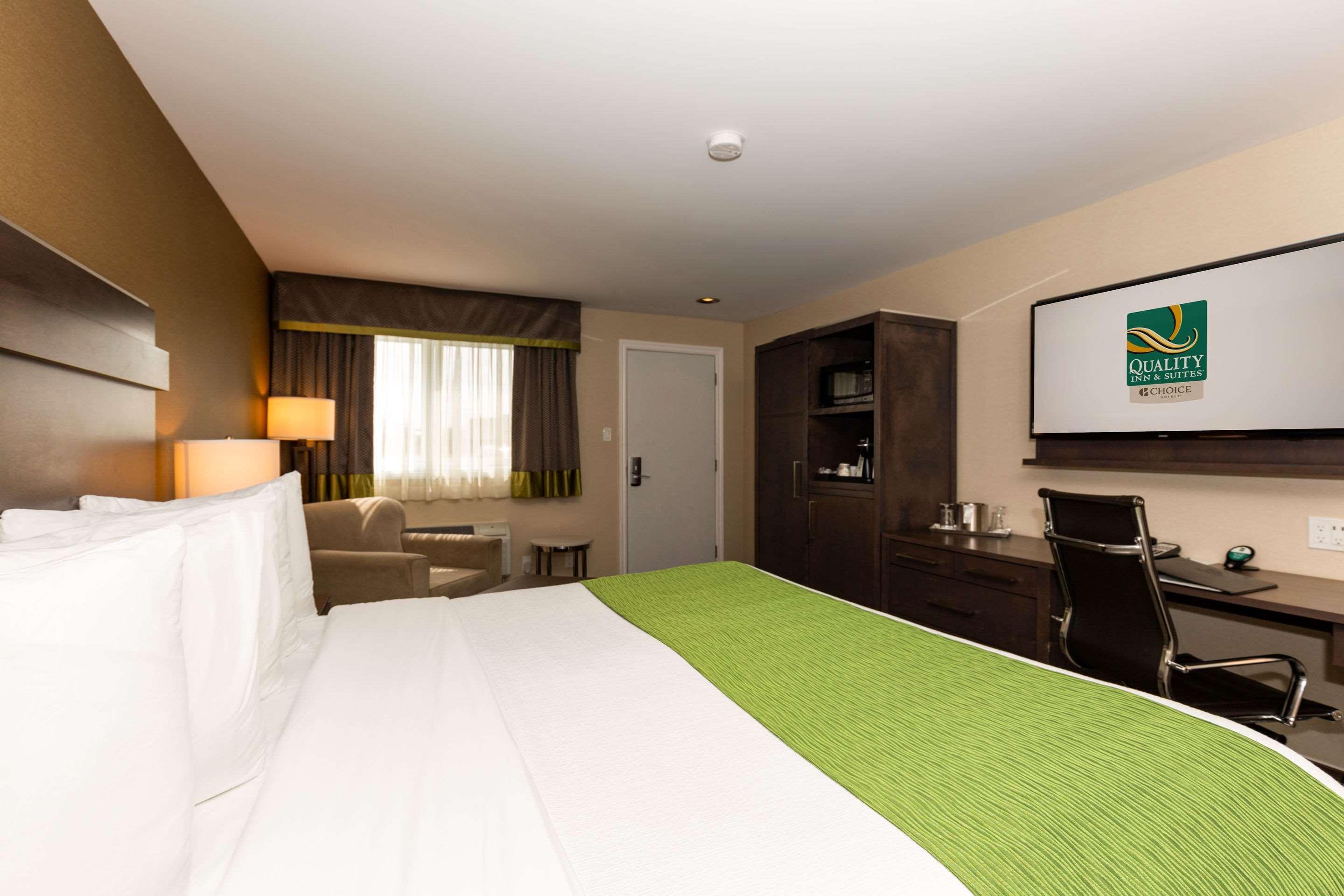 Quality Inn & Suites Матан Екстер'єр фото