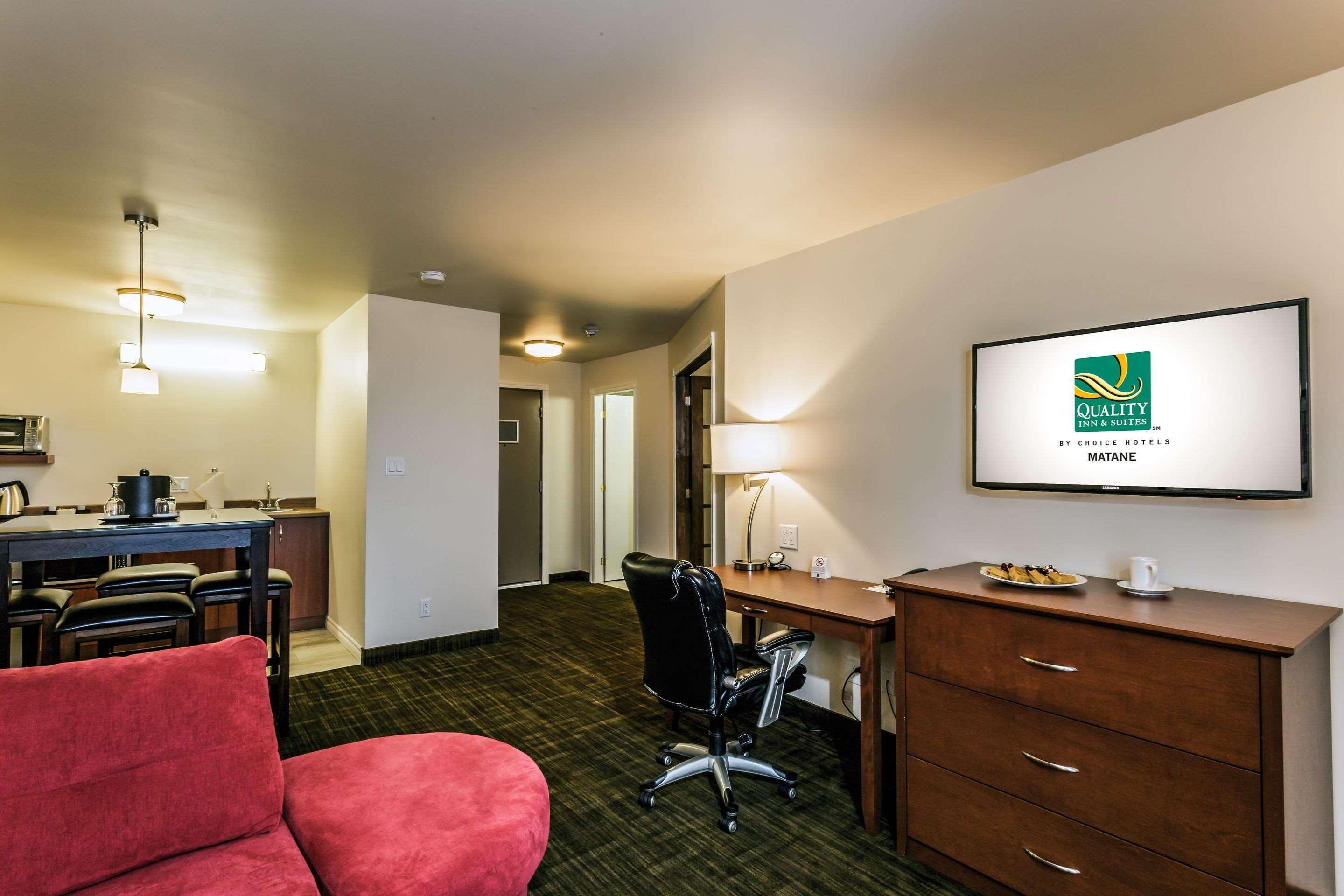 Quality Inn & Suites Матан Екстер'єр фото