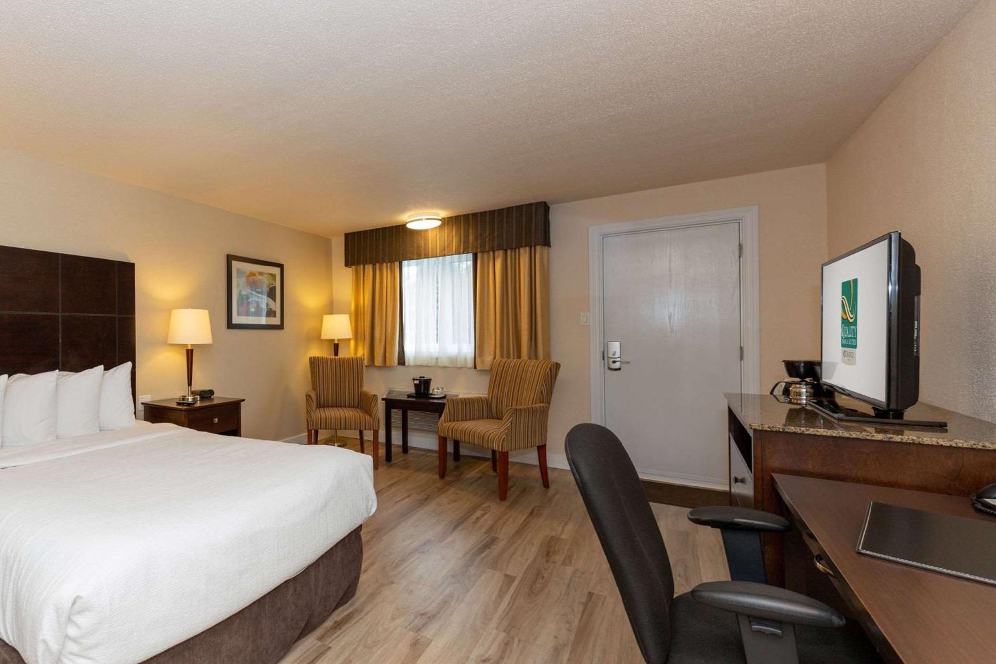 Quality Inn & Suites Матан Екстер'єр фото